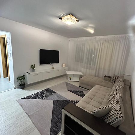 Râmnicu Vâlcea Apartament Central מראה חיצוני תמונה