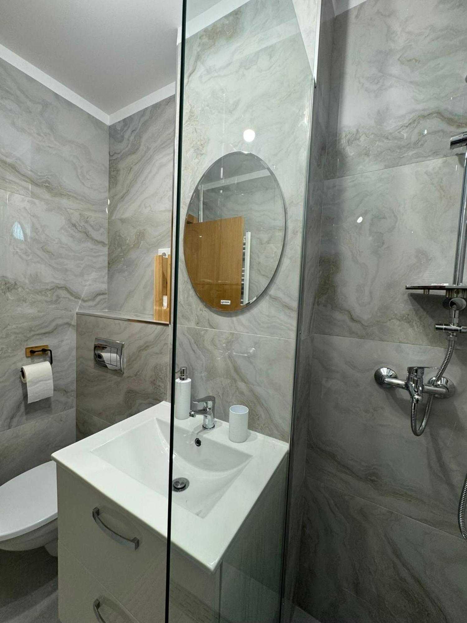 Râmnicu Vâlcea Apartament Central מראה חיצוני תמונה