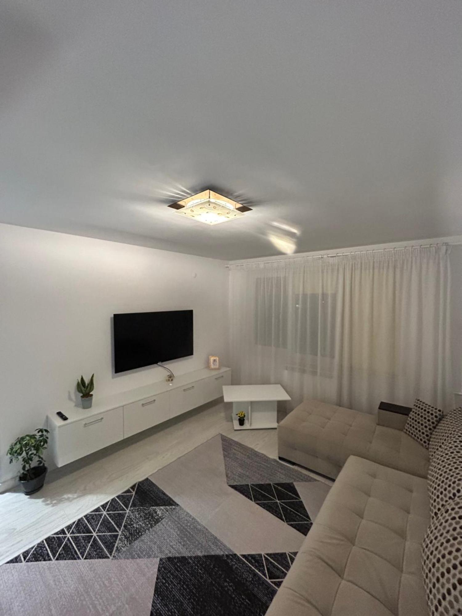 Râmnicu Vâlcea Apartament Central מראה חיצוני תמונה
