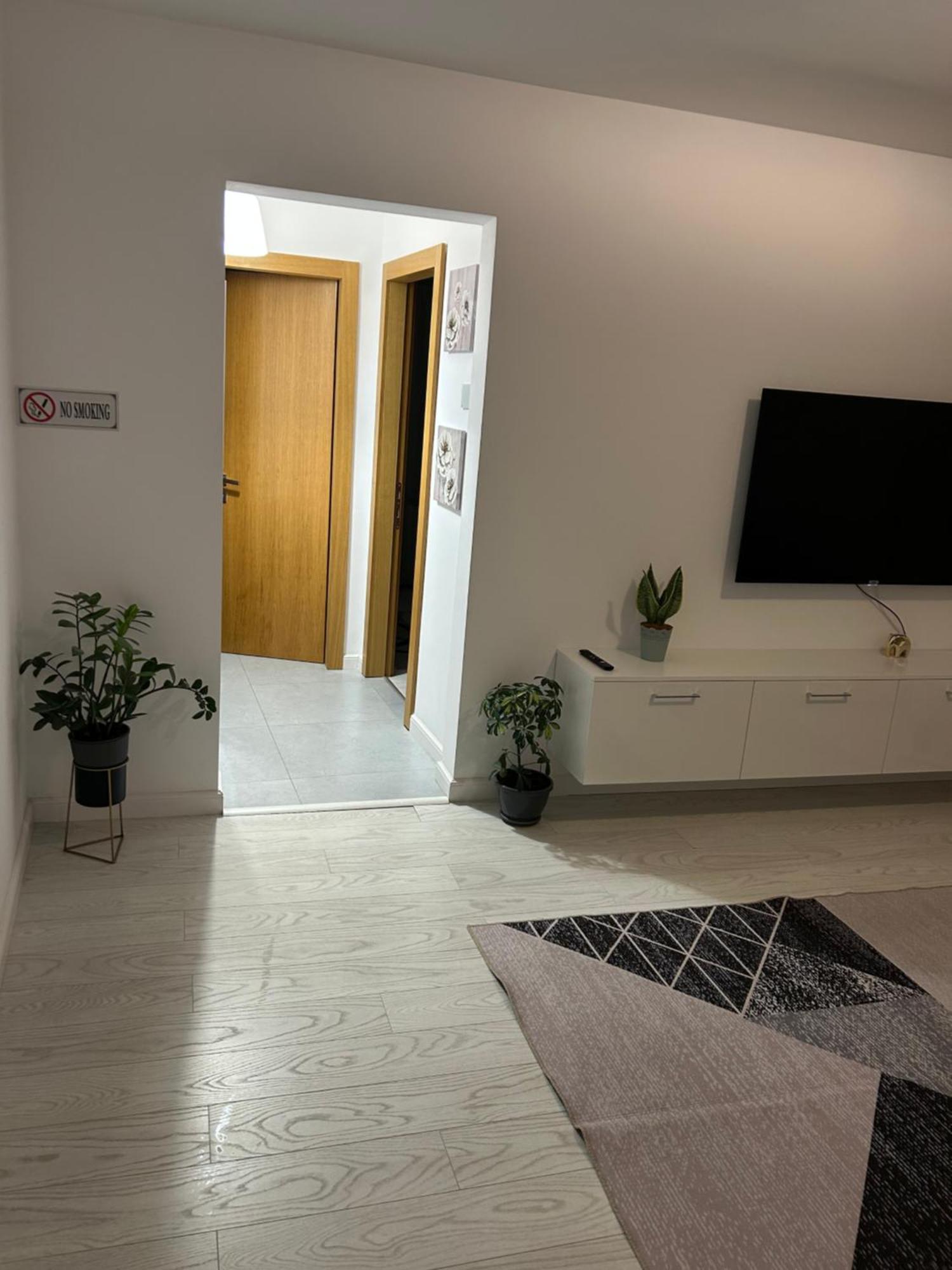 Râmnicu Vâlcea Apartament Central מראה חיצוני תמונה